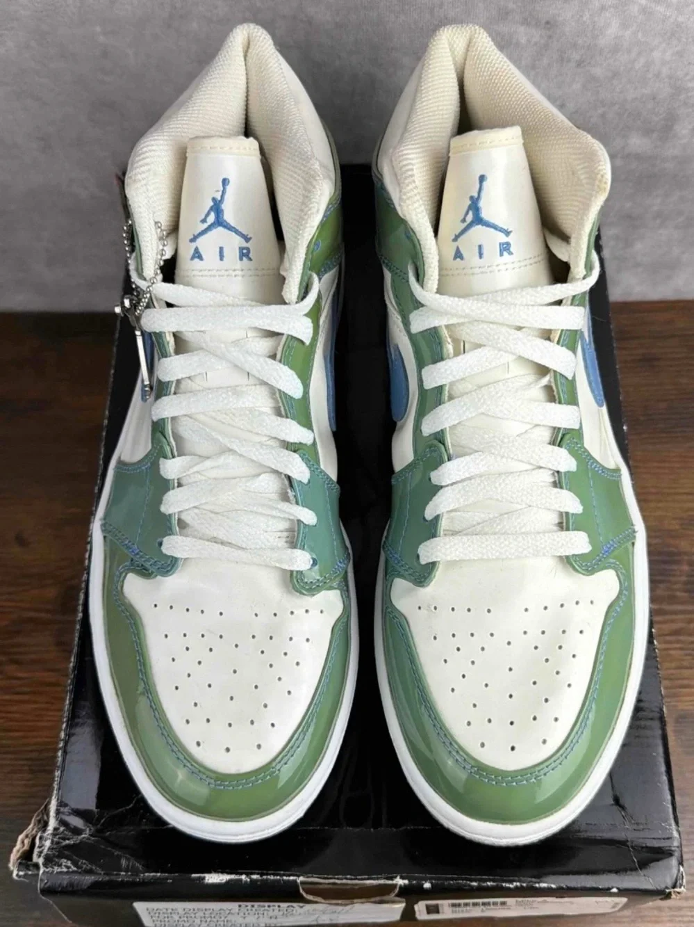 NEW Air Jordan 1 Retro UNC Patent 2003 Size 9 136085-140 Men’s Sneakers OG Rare